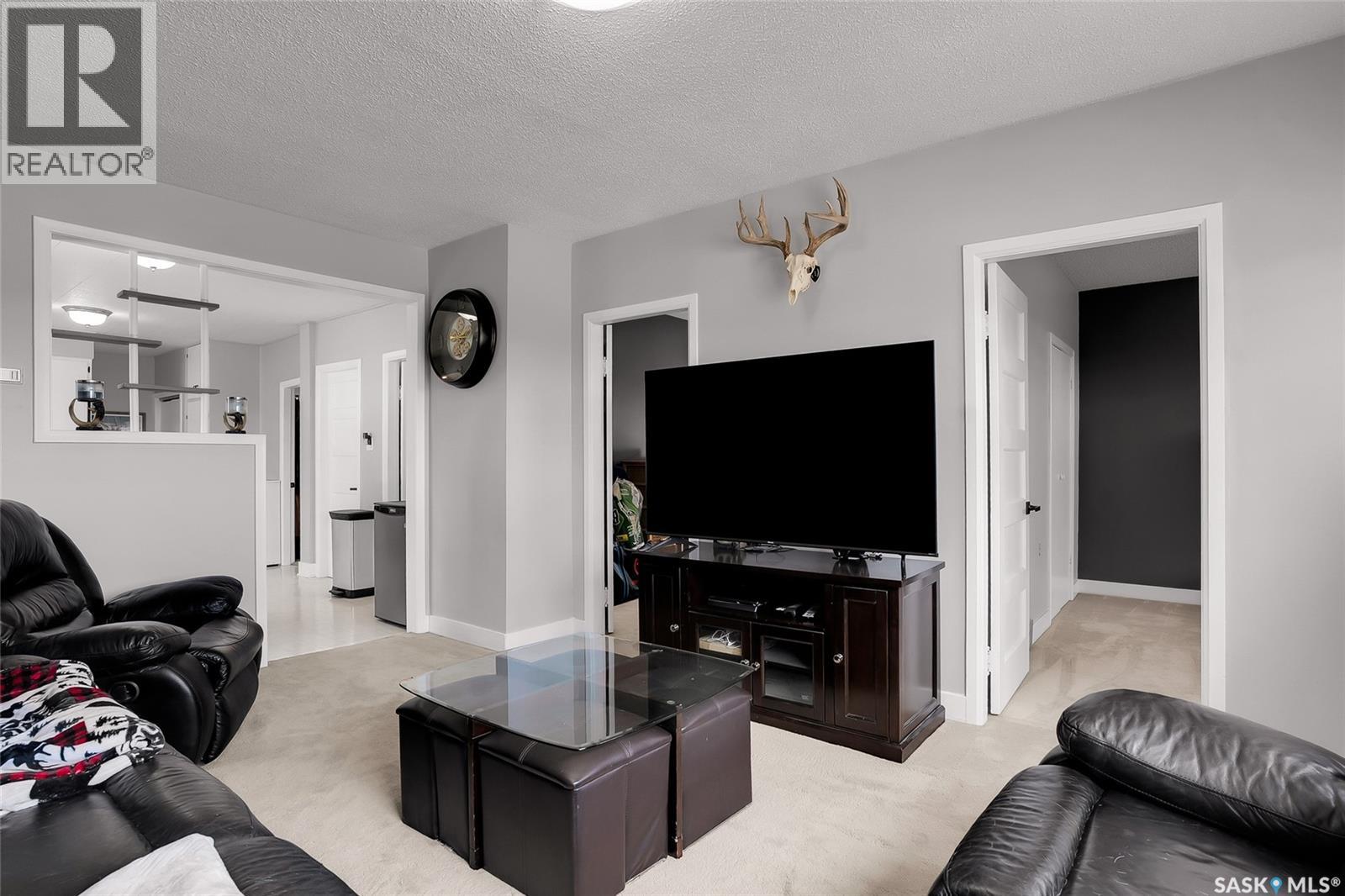 406 Railway Avenue, Alvena, Saskatchewan  S0K 0A0 - Photo 3 - SK037052
