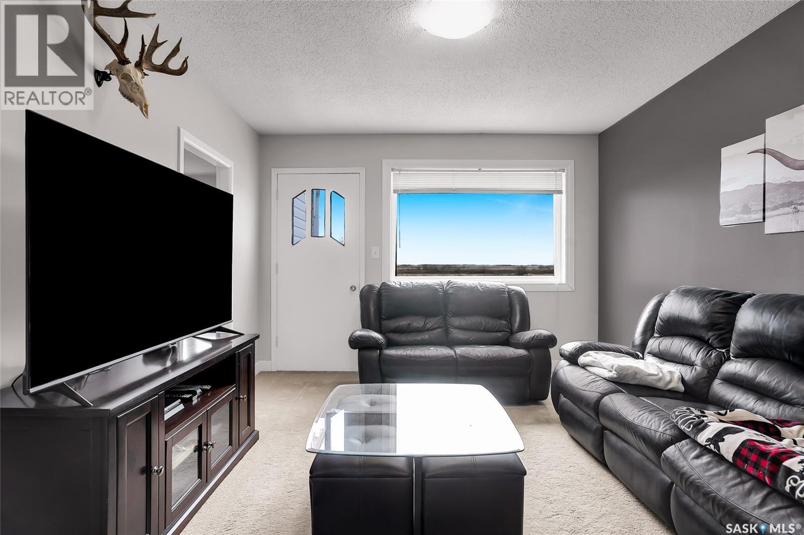 406 Railway Avenue, Alvena, Saskatchewan  S0K 0A0 - Photo 4 - SK037052