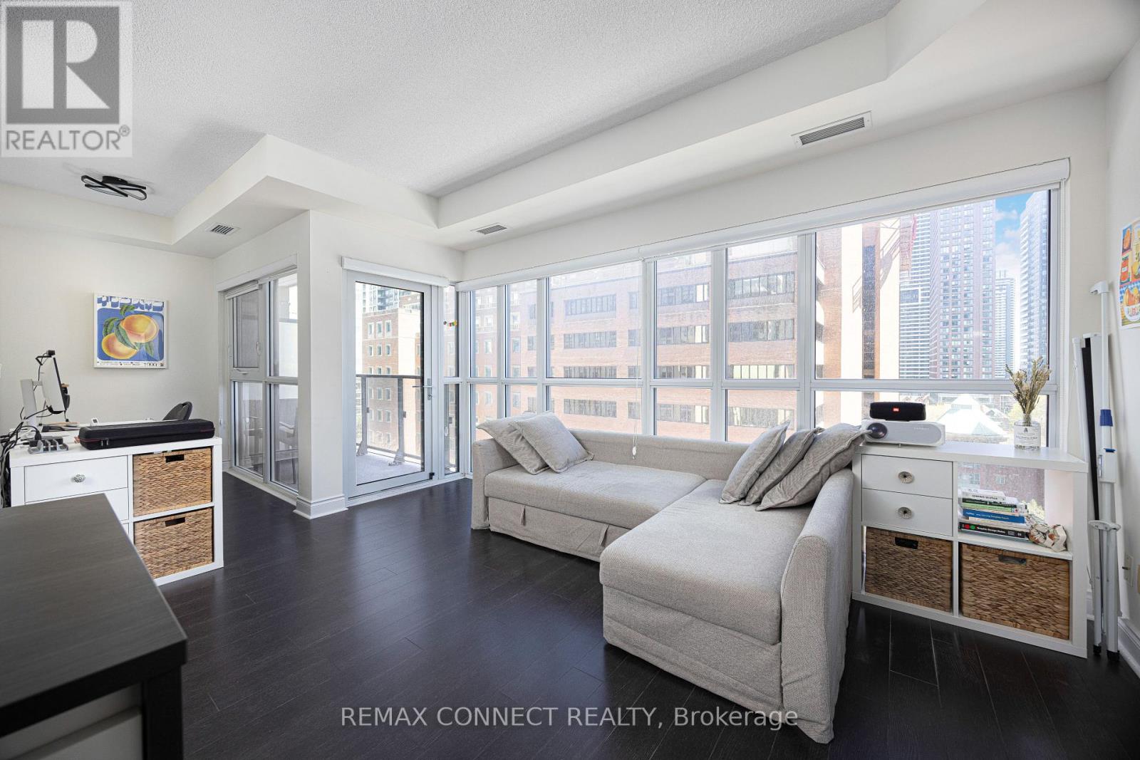 1012 - 28 Ted Rogers Way, Toronto, Ontario  M4Y 2J4 - Photo 10 - C13171882
