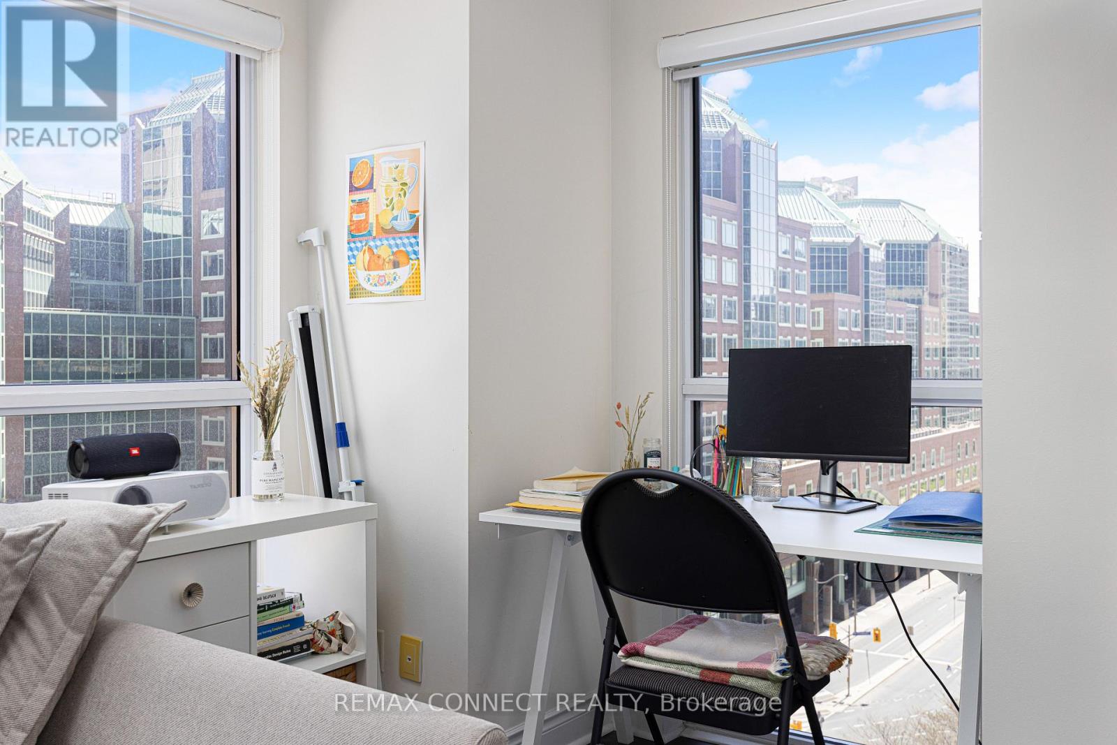 1012 - 28 Ted Rogers Way, Toronto, Ontario  M4Y 2J4 - Photo 11 - C13171882