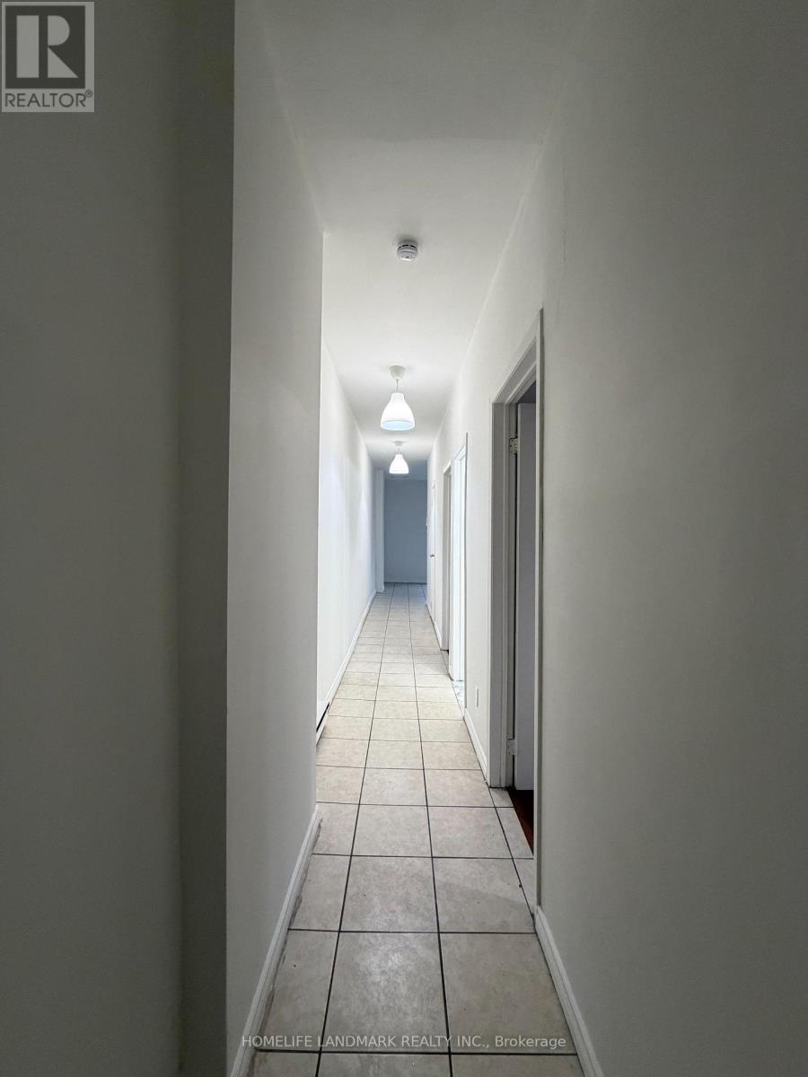 4 - 968 Bathurst Street, Toronto, Ontario  M5R 3G6 - Photo 11 - C13171946