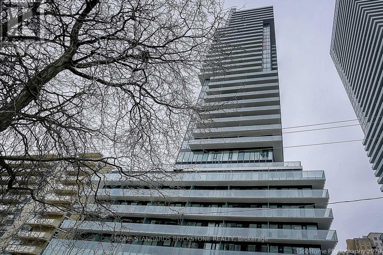 2011 - 185 ROEHAMPTON AVENUE, Toronto, Ontario