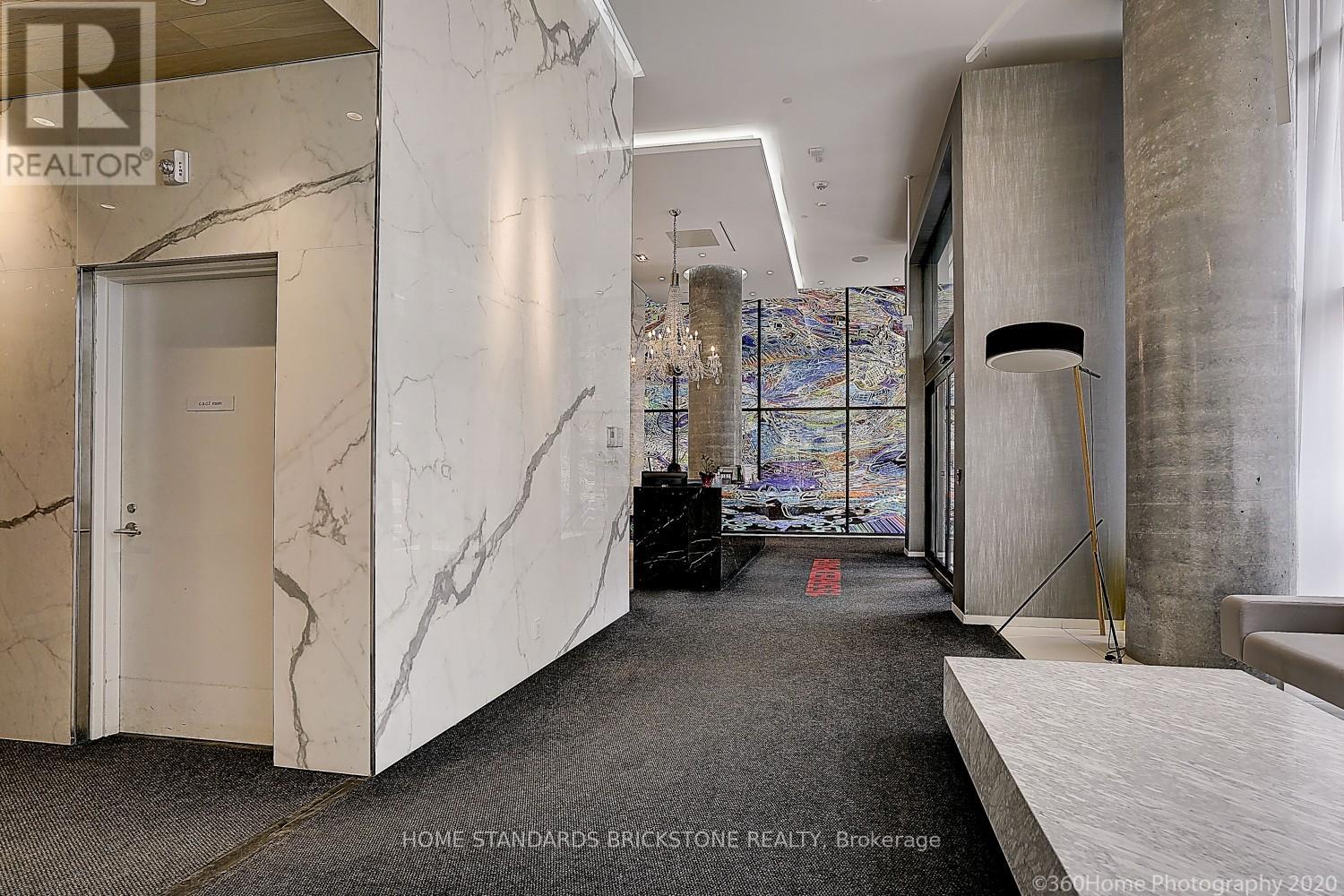 2011 - 185 Roehampton Avenue, Toronto, Ontario  M4P 0C6 - Photo 11 - C13171956
