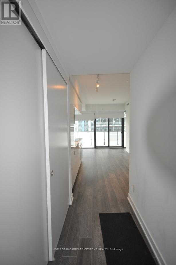 2011 - 185 Roehampton Avenue, Toronto, Ontario  M4P 0C6 - Photo 2 - C13171956
