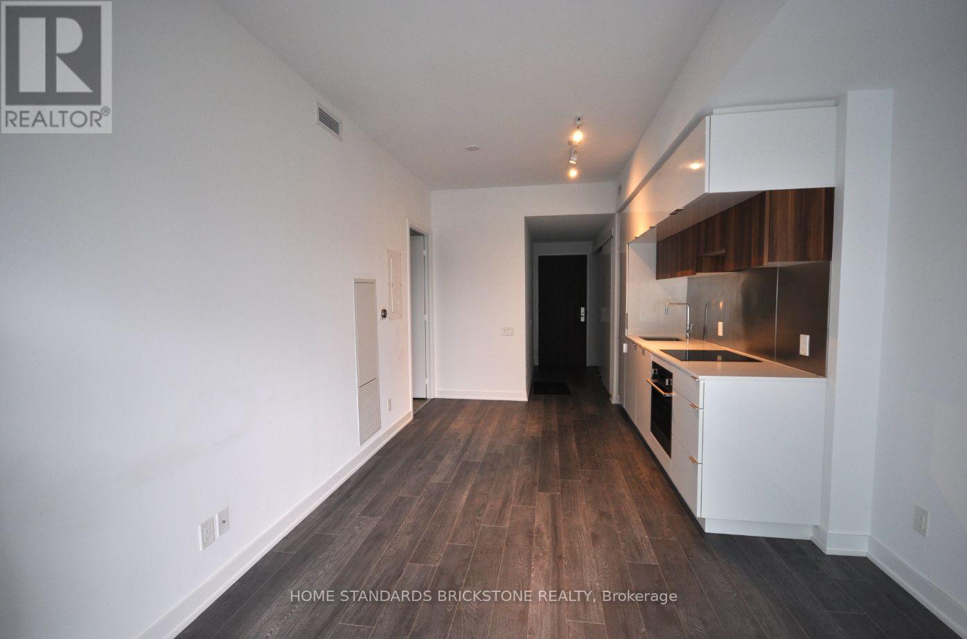 2011 - 185 Roehampton Avenue, Toronto, Ontario  M4P 0C6 - Photo 5 - C13171956