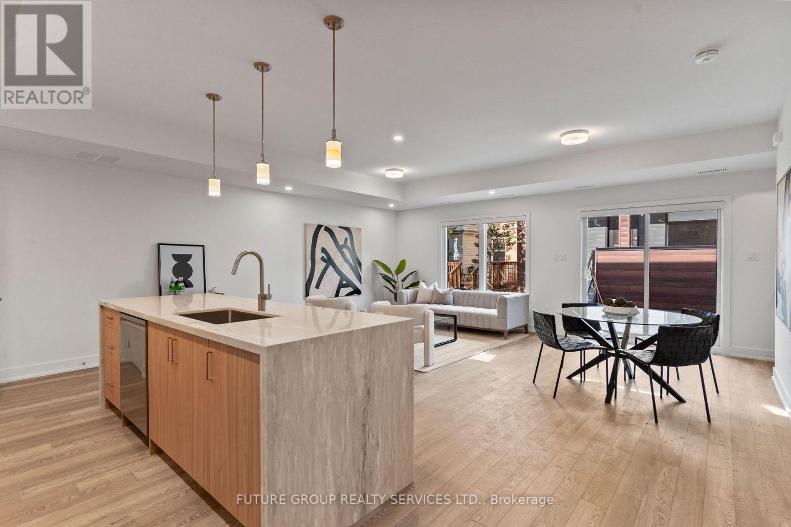 Unit 5 - 86 Kenwood Avenue, Toronto, Ontario  M6C 2S2 - Photo 10 - C13172032