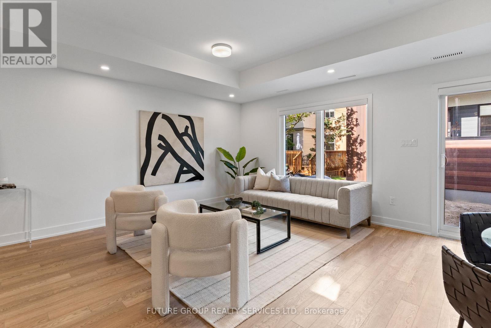 Unit 5 - 86 Kenwood Avenue, Toronto, Ontario  M6C 2S2 - Photo 15 - C13172032