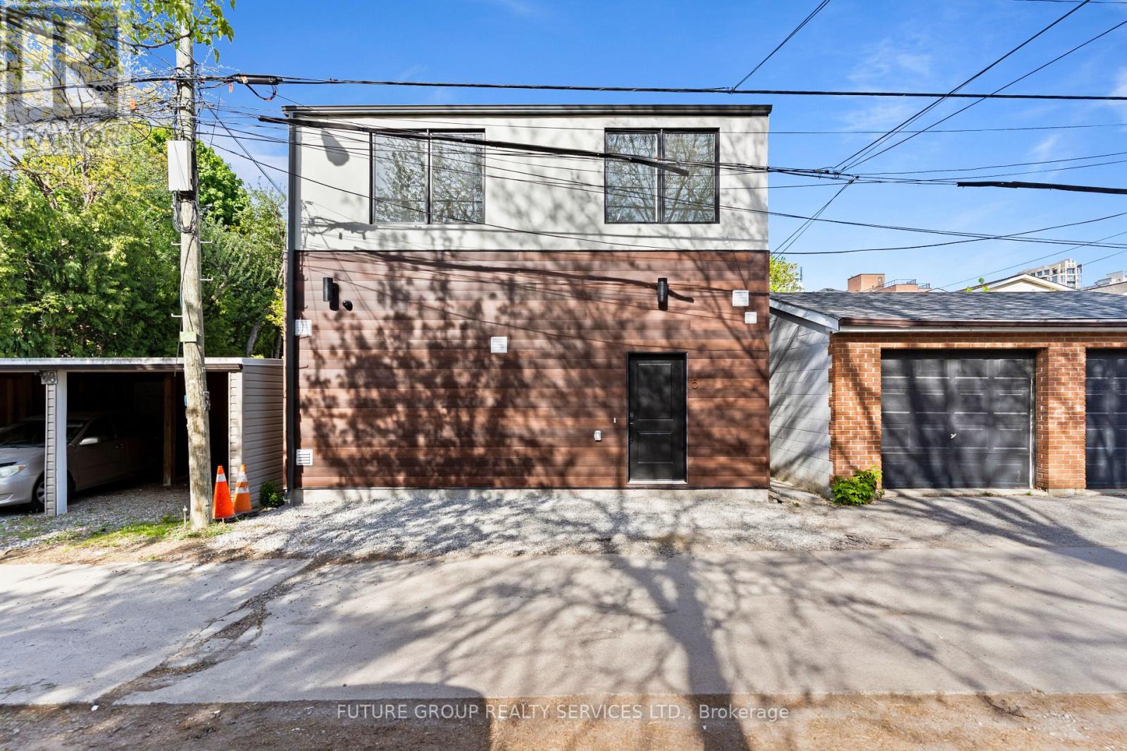 Unit 5 - 86 Kenwood Avenue, Toronto, Ontario  M6C 2S2 - Photo 2 - C13172032