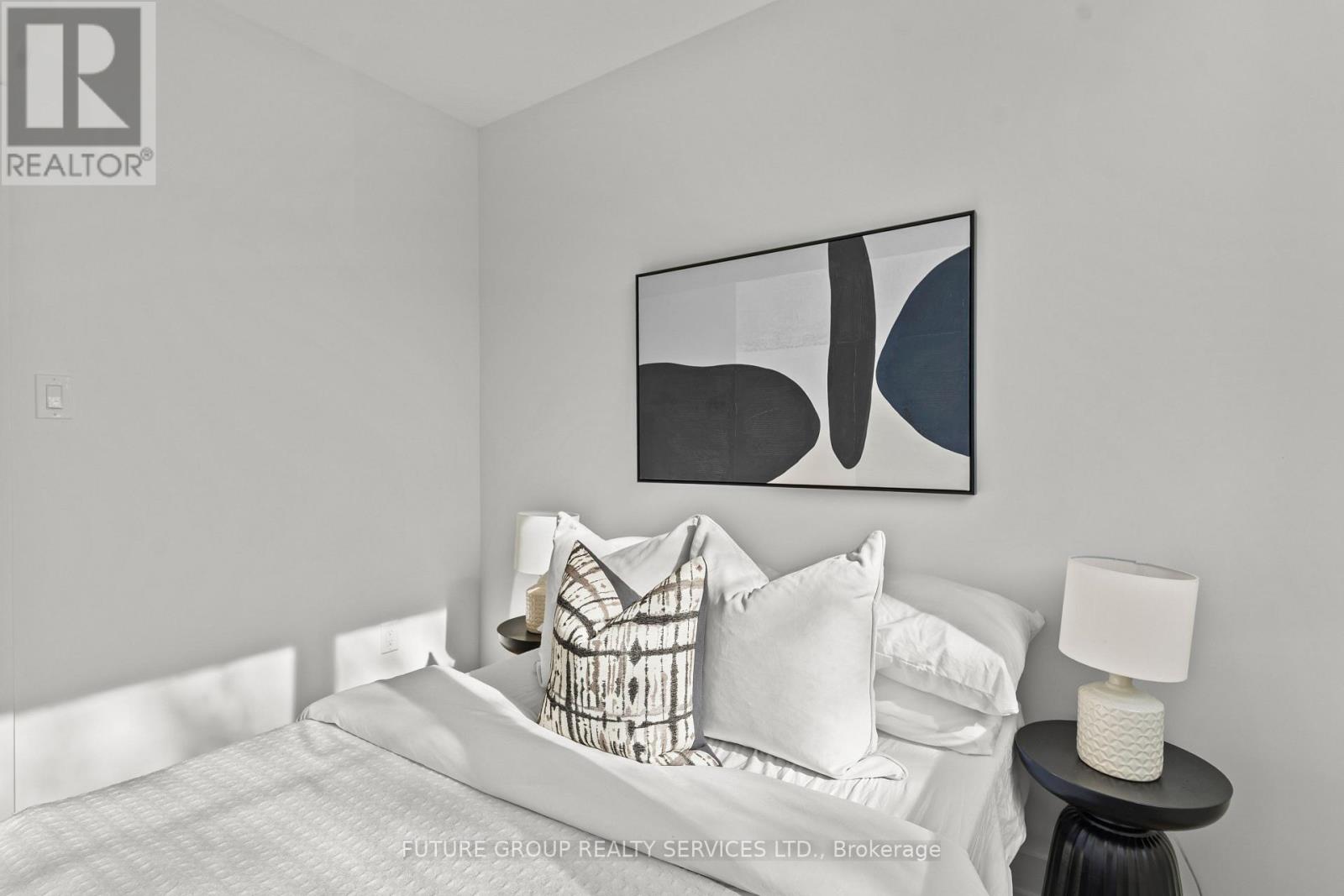 Unit 5 - 86 Kenwood Avenue, Toronto, Ontario  M6C 2S2 - Photo 26 - C13172032