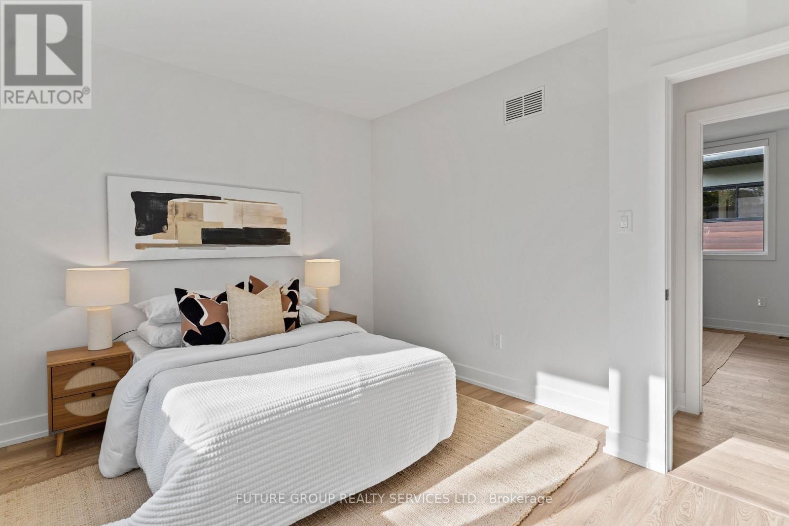 Unit 5 - 86 Kenwood Avenue, Toronto, Ontario  M6C 2S2 - Photo 28 - C13172032
