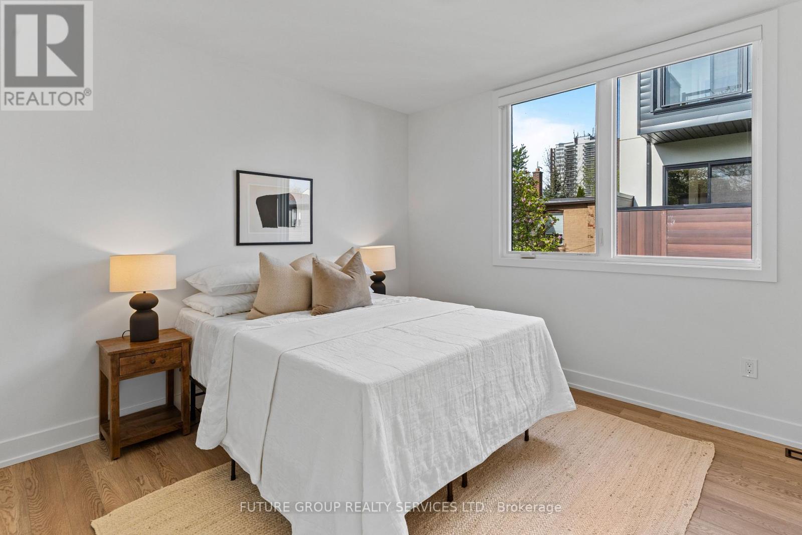 Unit 5 - 86 Kenwood Avenue, Toronto, Ontario  M6C 2S2 - Photo 33 - C13172032