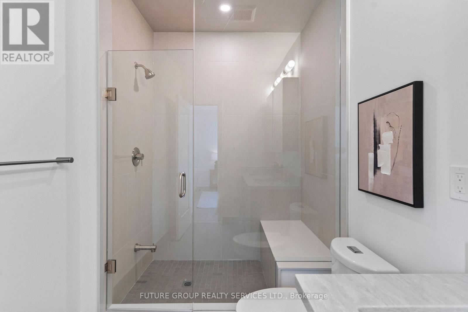 Unit 5 - 86 Kenwood Avenue, Toronto, Ontario  M6C 2S2 - Photo 38 - C13172032