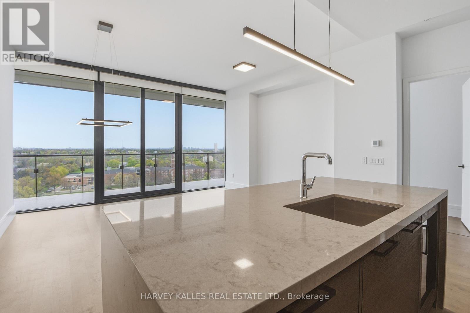 1602 - 215 Lonsdale Road, Toronto, Ontario  M4V 1W7 - Photo 3 - C13172062