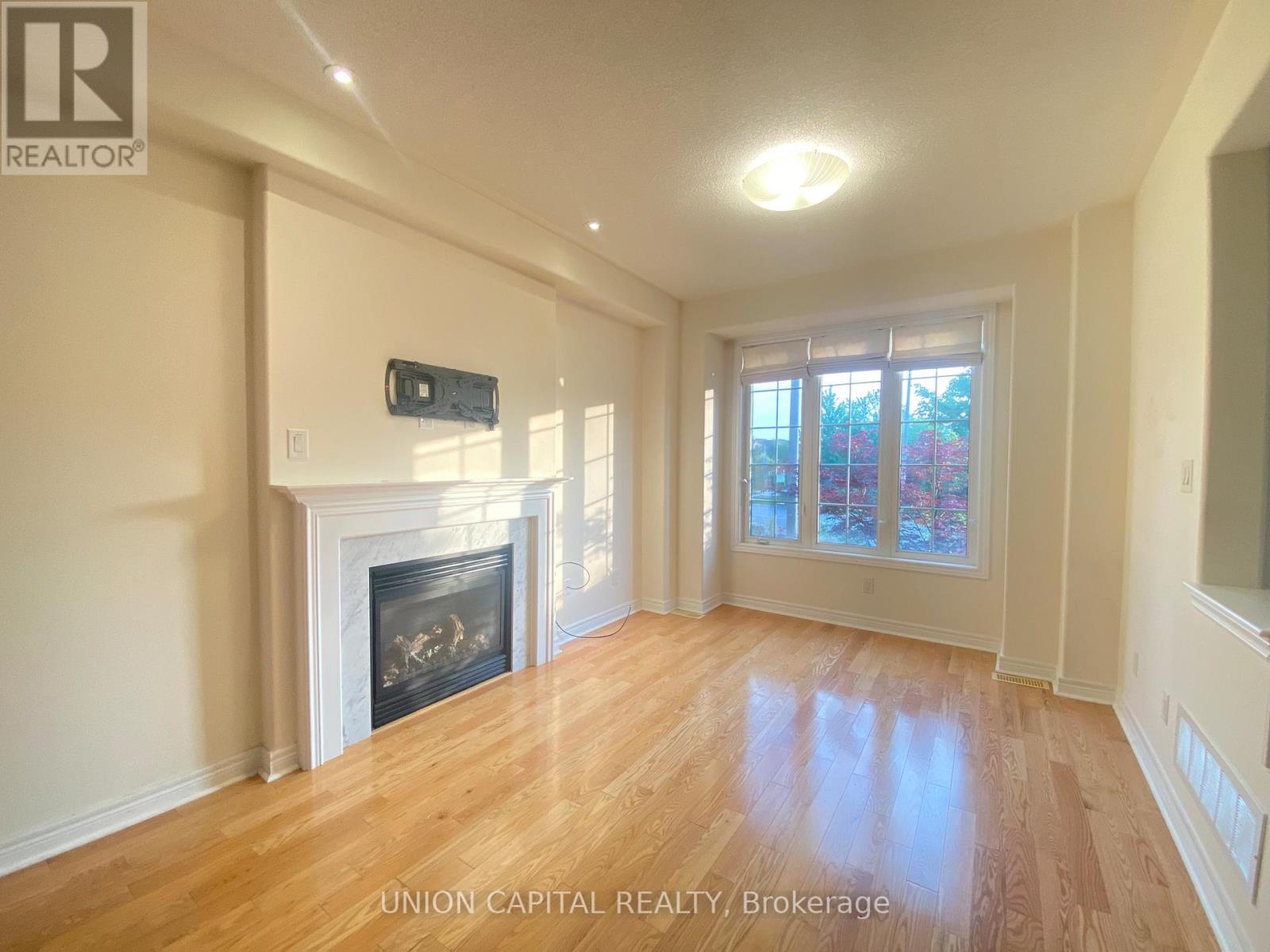 73 Mary Ellen Baker Crescent, Vaughan, Ontario  L4J 0G4 - Photo 8 - N13171974
