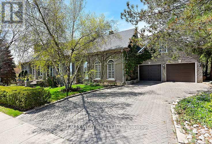 5 Humberview Drive, Vaughan, Ontario  L4H 1B1 - Photo 2 - N13172040