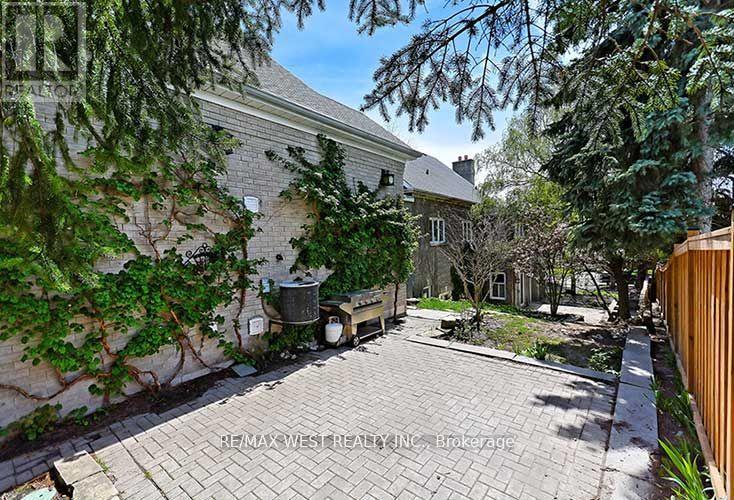 5 Humberview Drive, Vaughan, Ontario  L4H 1B1 - Photo 36 - N13172040