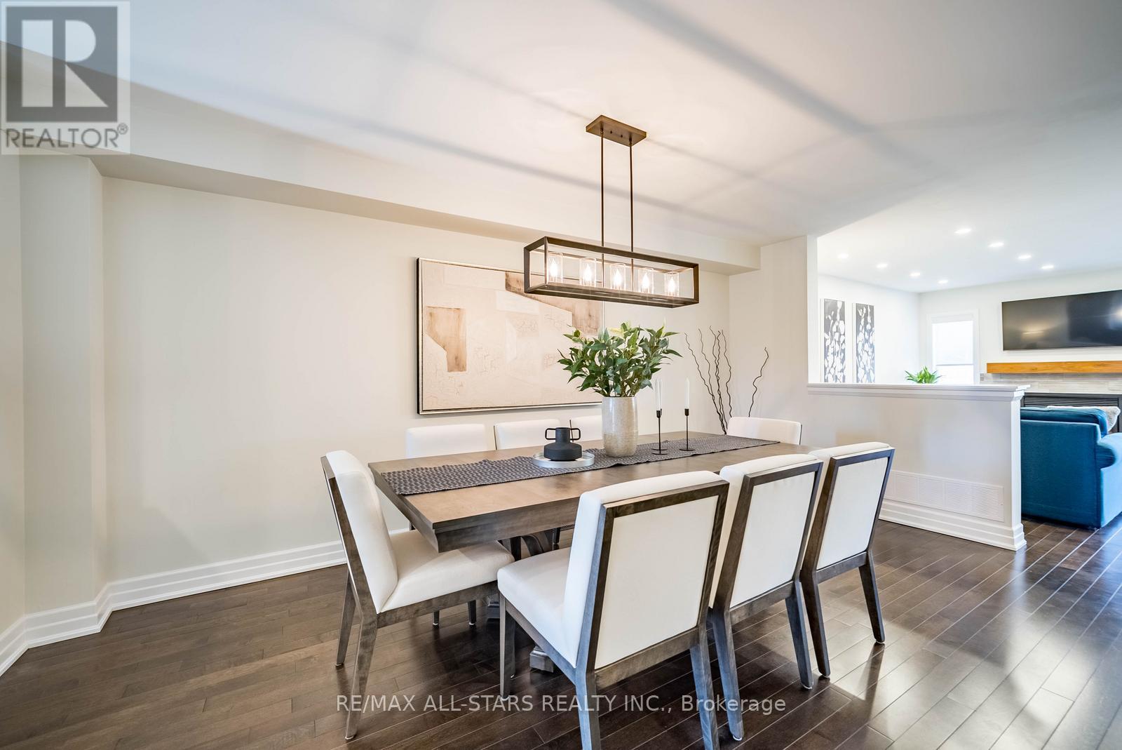 24 Willoway, Whitchurch-Stouffville, Ontario  L4A 1K7 - Photo 7 - N13172092
