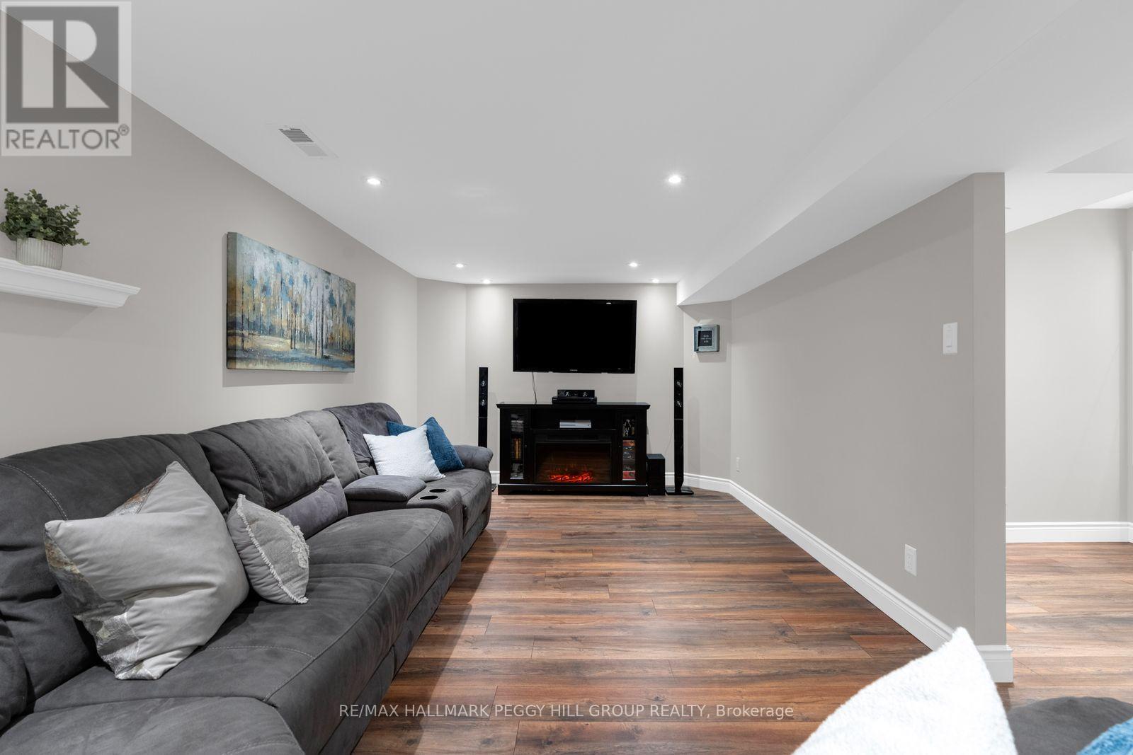 87 Cityview Circle, Barrie (Holly), Ontario  L4N 7V1 - Photo 19 - S13172024