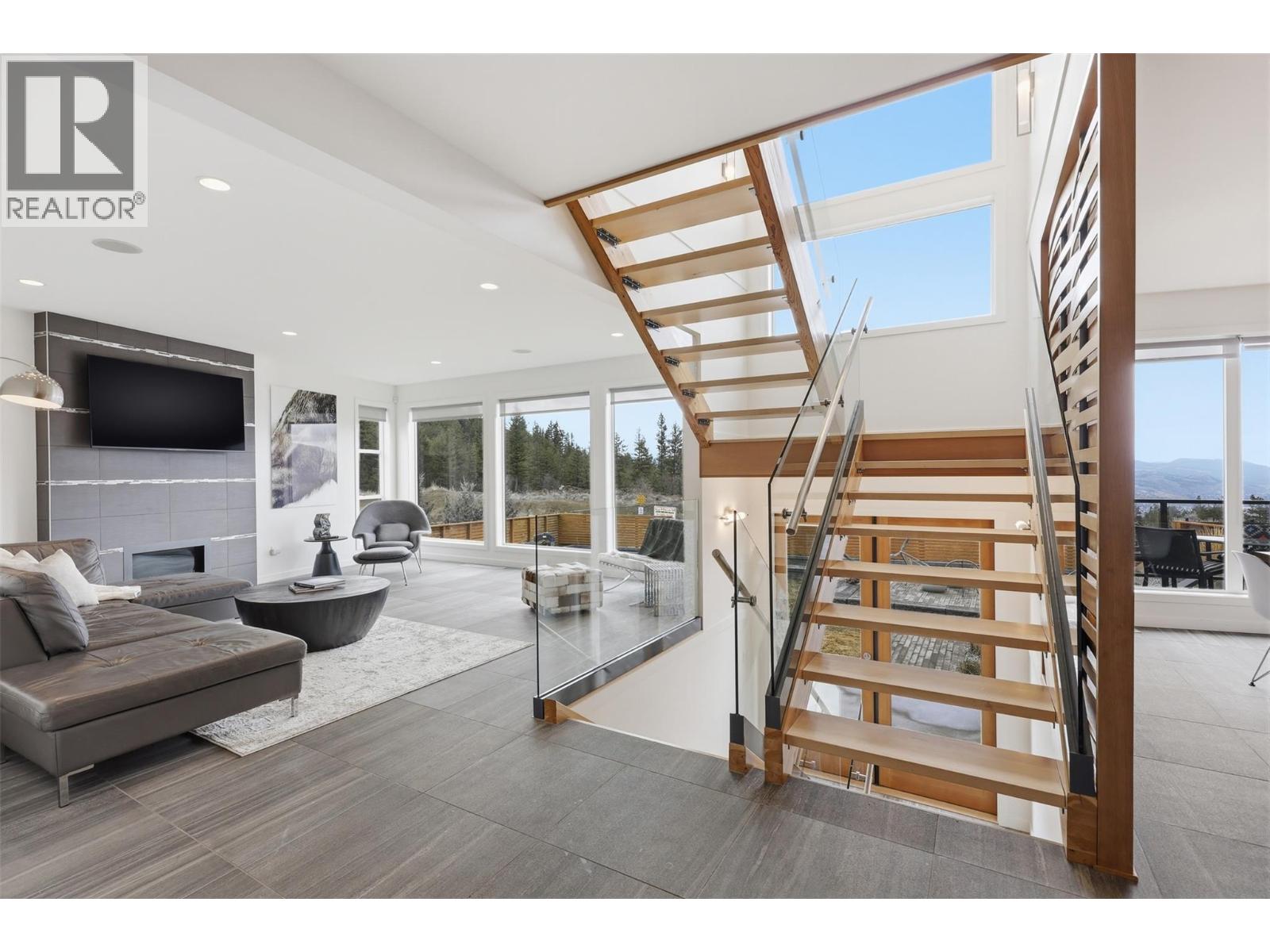 1107 Prairie Rose Drive, Kamloops, British Columbia  V2E 0B4 - Photo 4 - 10388801