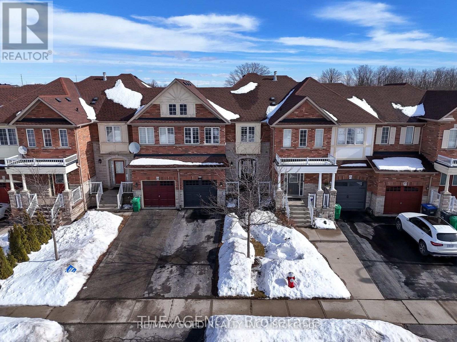 25 Summitridge Court, Brampton, Ontario  L6P 2E5 - Photo 2 - W13171902