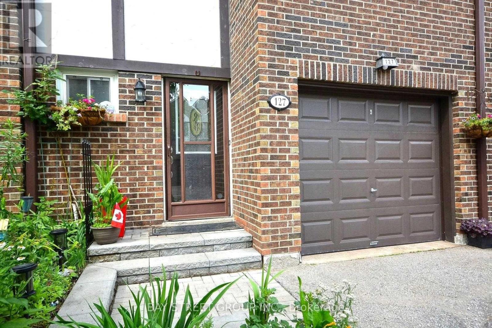 127 - 2120 Rathburn Road E, Mississauga, Ontario  L4W 2S8 - Photo 2 - W13171910