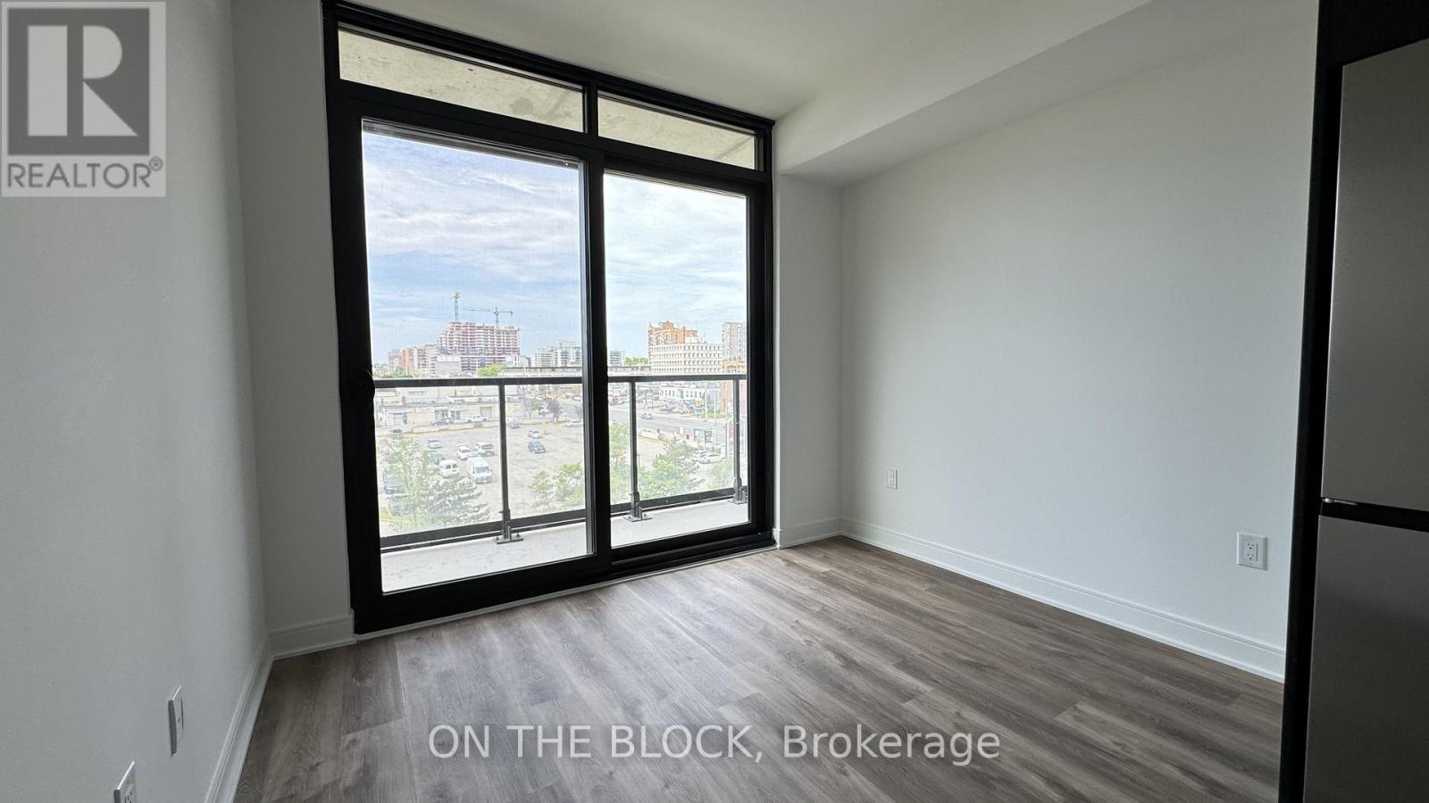 423 - 86 Dundas Street E, Mississauga, Ontario  L5A 1W4 - Photo 11 - W13172066