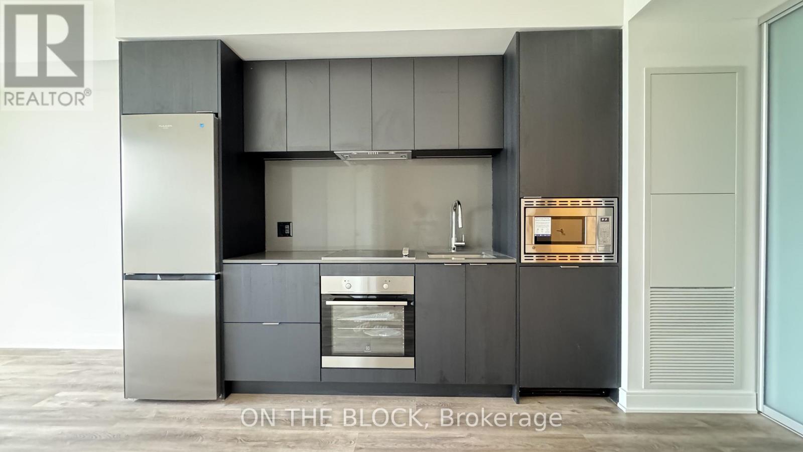 423 - 86 Dundas Street E, Mississauga, Ontario  L5A 1W4 - Photo 8 - W13172066