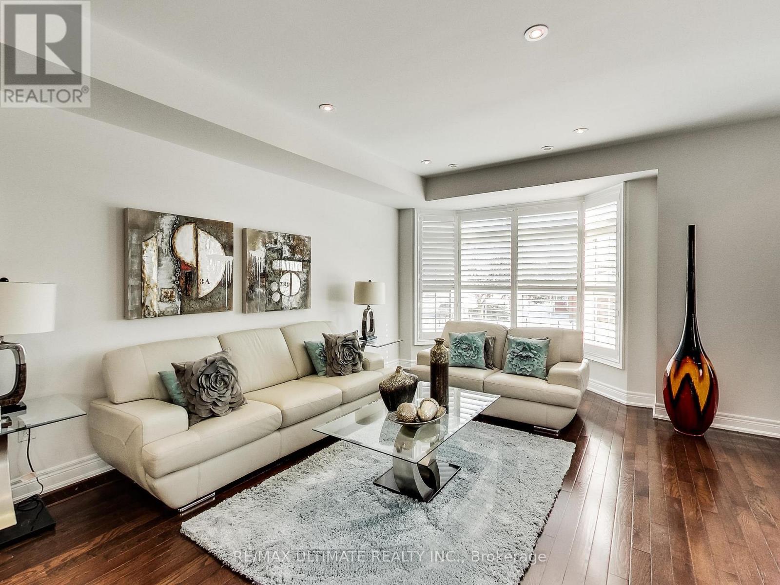 Apt 1 (Upper) - 48 Monclova Road, Toronto, Ontario  M3M 0A6 - Photo 10 - W13172102