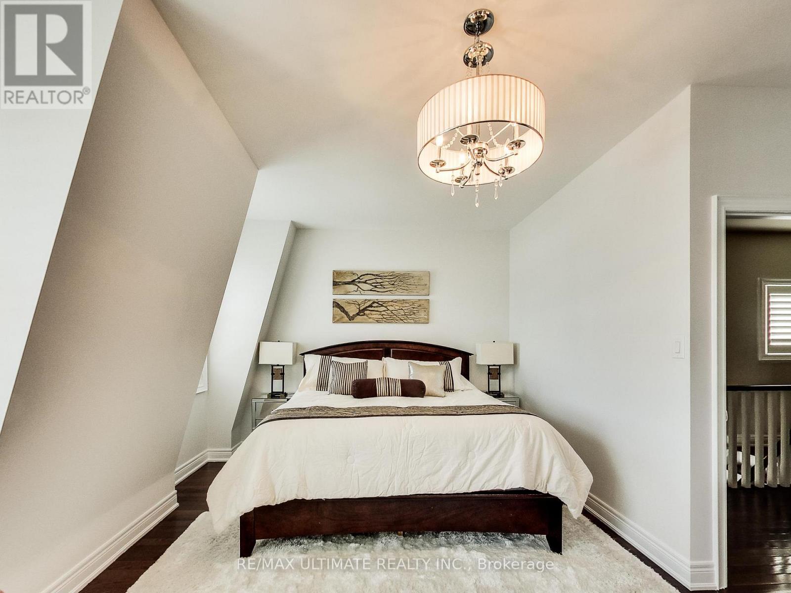 Apt 1 (Upper) - 48 Monclova Road, Toronto, Ontario  M3M 0A6 - Photo 13 - W13172102