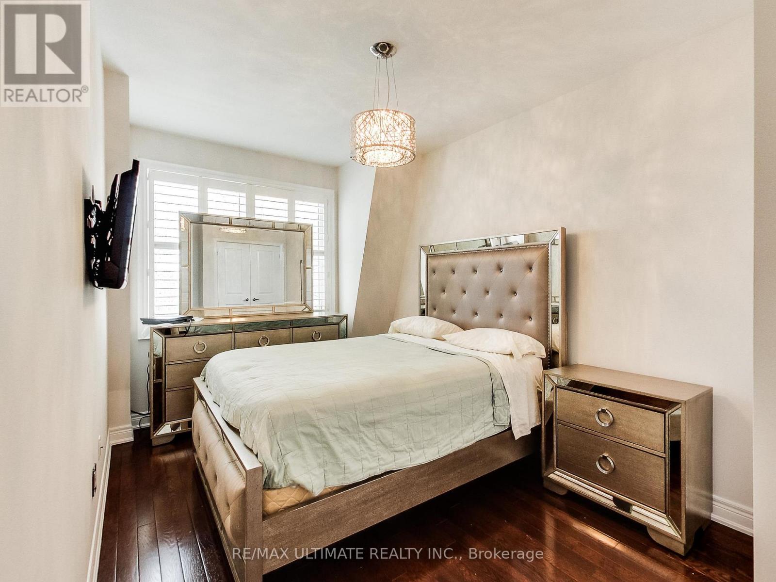 Apt 1 (Upper) - 48 Monclova Road, Toronto, Ontario  M3M 0A6 - Photo 16 - W13172102