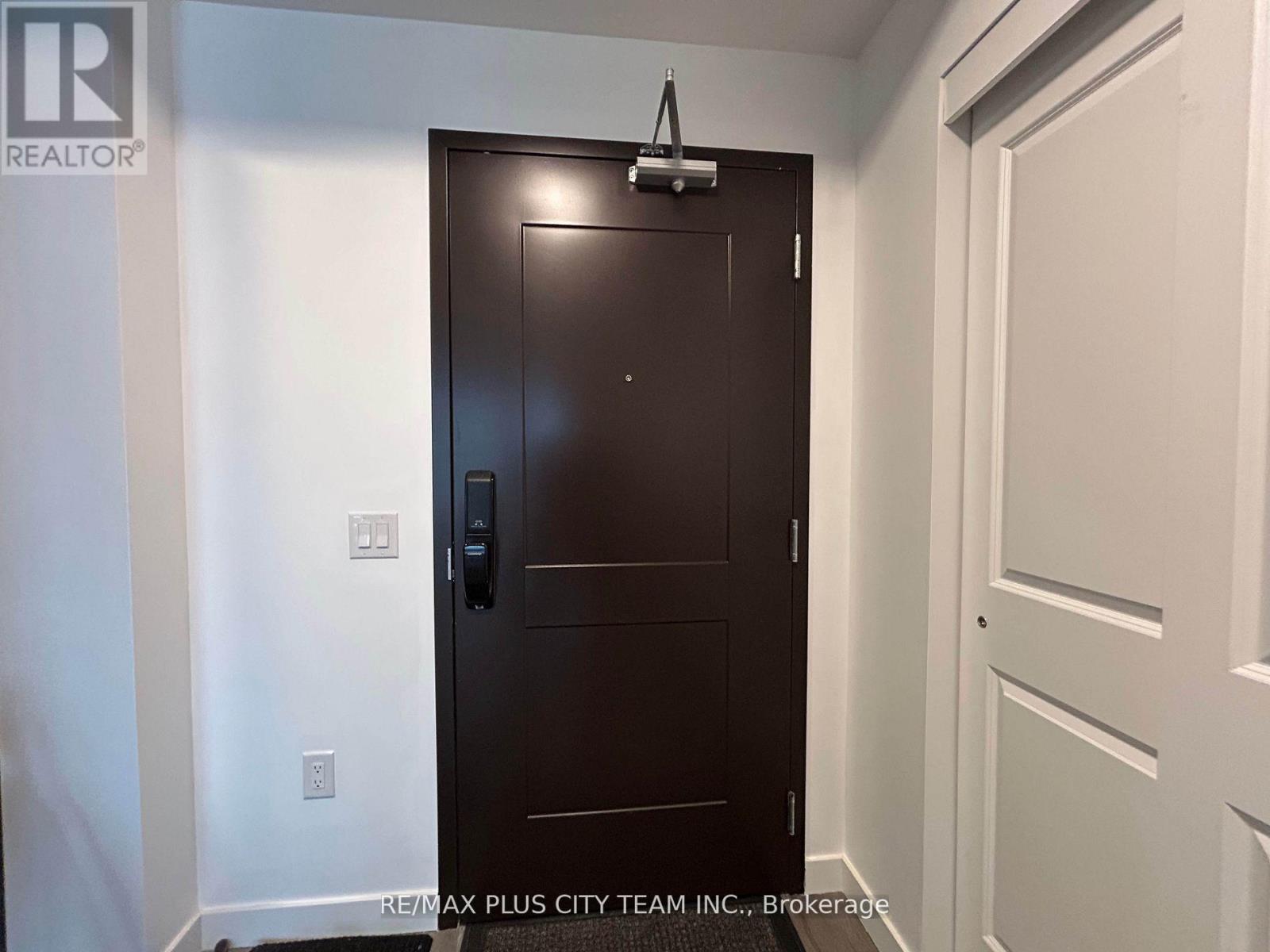 208 - 7549 Kalar Road, Niagara Falls, Ontario  L2H 3W6 - Photo 2 - X13171894