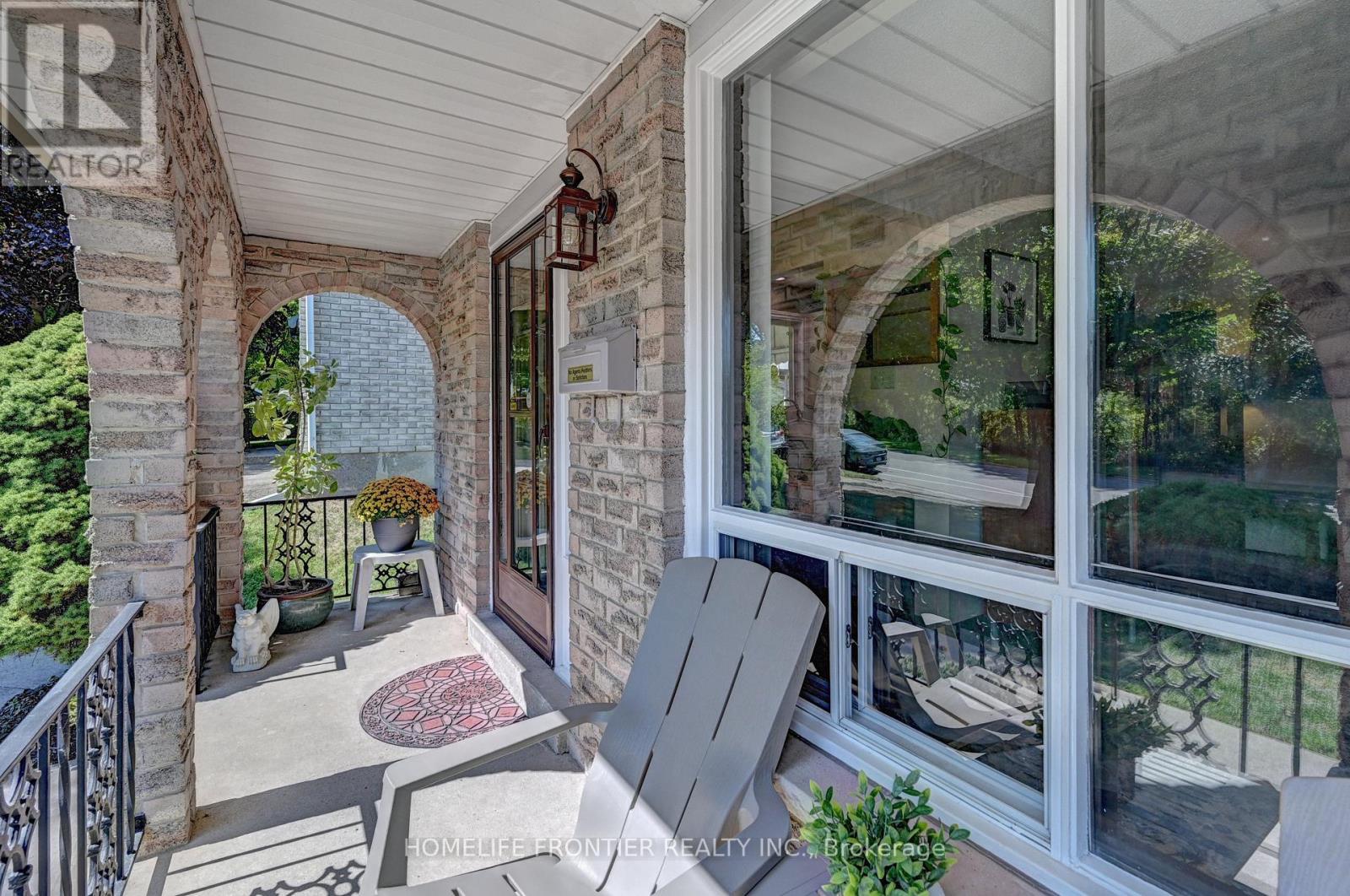 121 Forest Road, Brantford, Ontario  N3S 7L5 - Photo 3 - X13171934