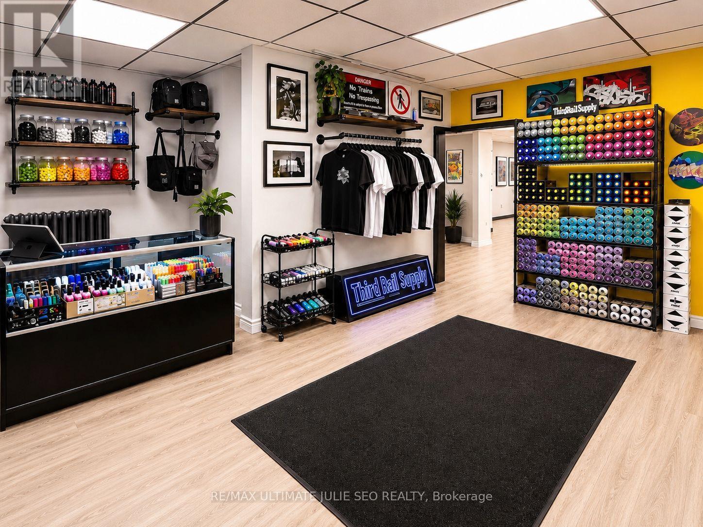 2nd Flr - 539 St Clair Avenue W, Toronto, Ontario  M6C 1A3 - Photo 2 - C13099136
