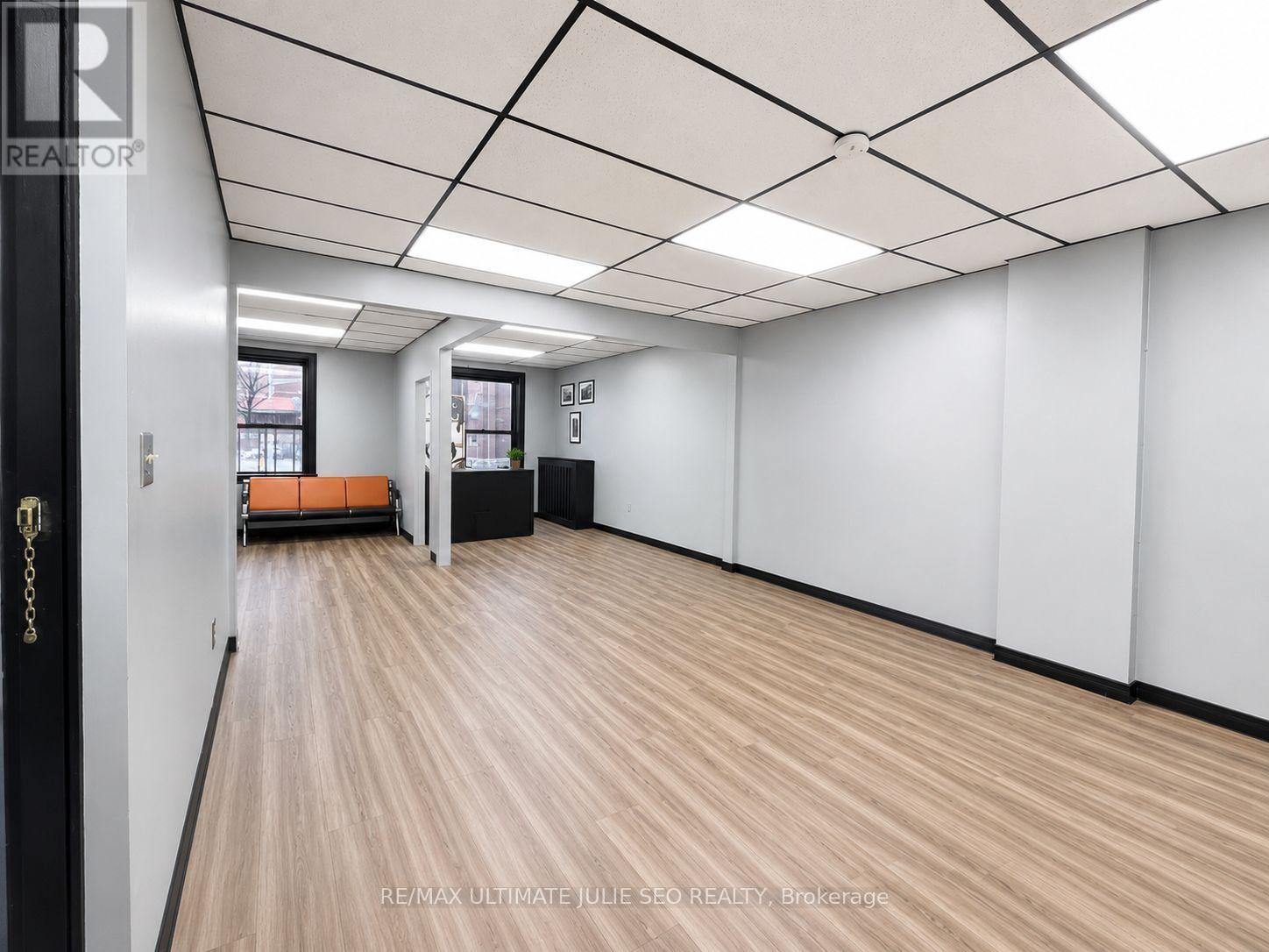 2nd Flr - 539 St Clair Avenue W, Toronto, Ontario  M6C 1A3 - Photo 7 - C13099136