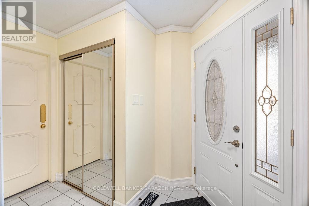 1040 Karsh Drive, Ottawa, Ontario  K1G 4M9 - Photo 4 - X12723330