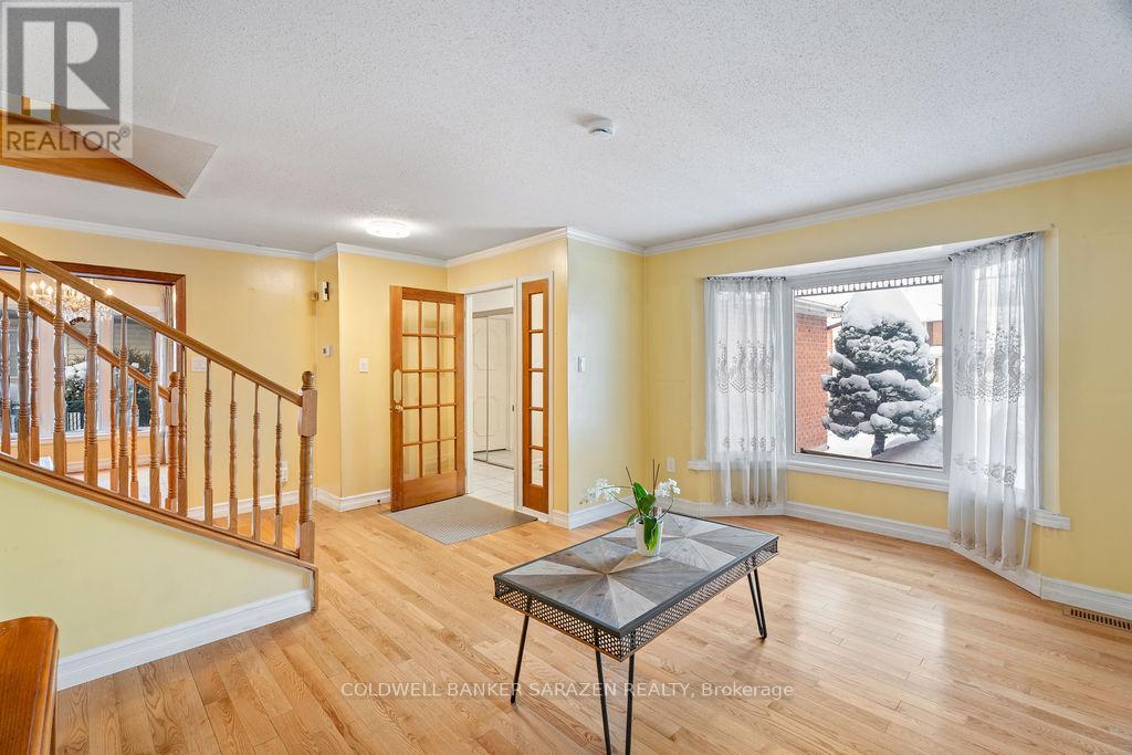1040 Karsh Drive, Ottawa, Ontario  K1G 4M9 - Photo 8 - X12723330