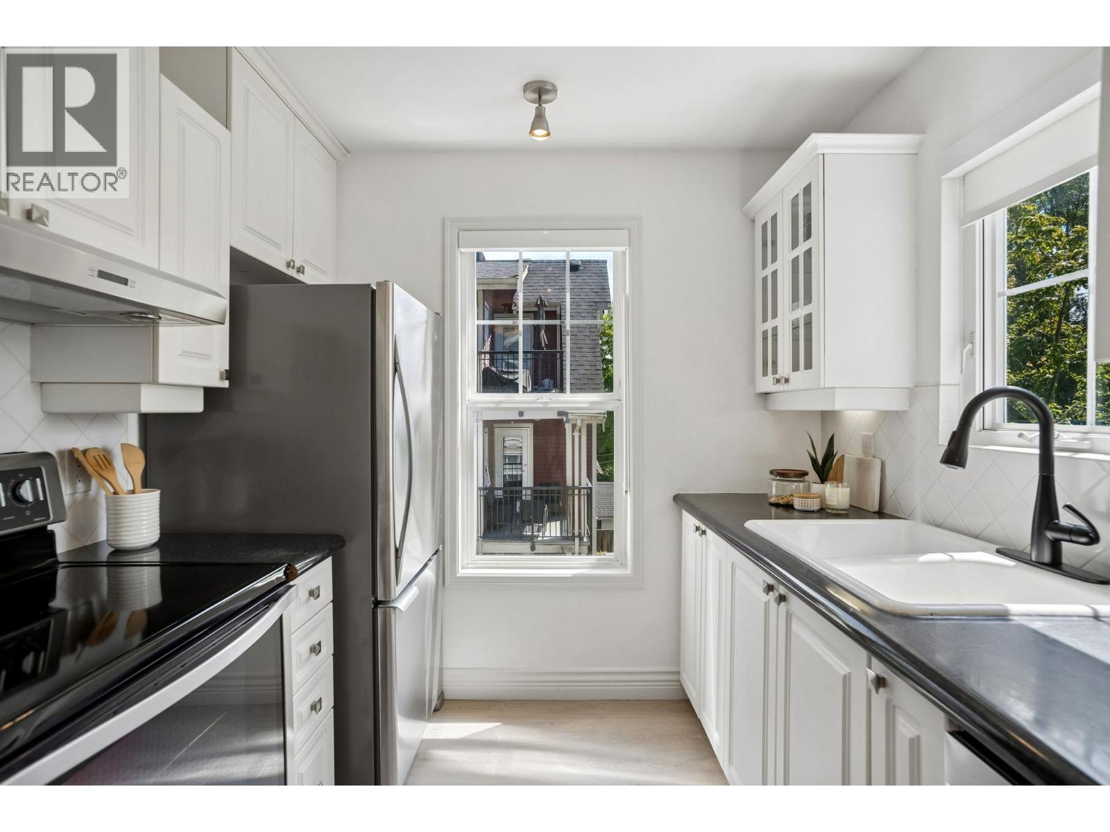 305 962 W 16th Avenue, Vancouver, British Columbia V5Z 1T2 - Photo 8 - R3127633