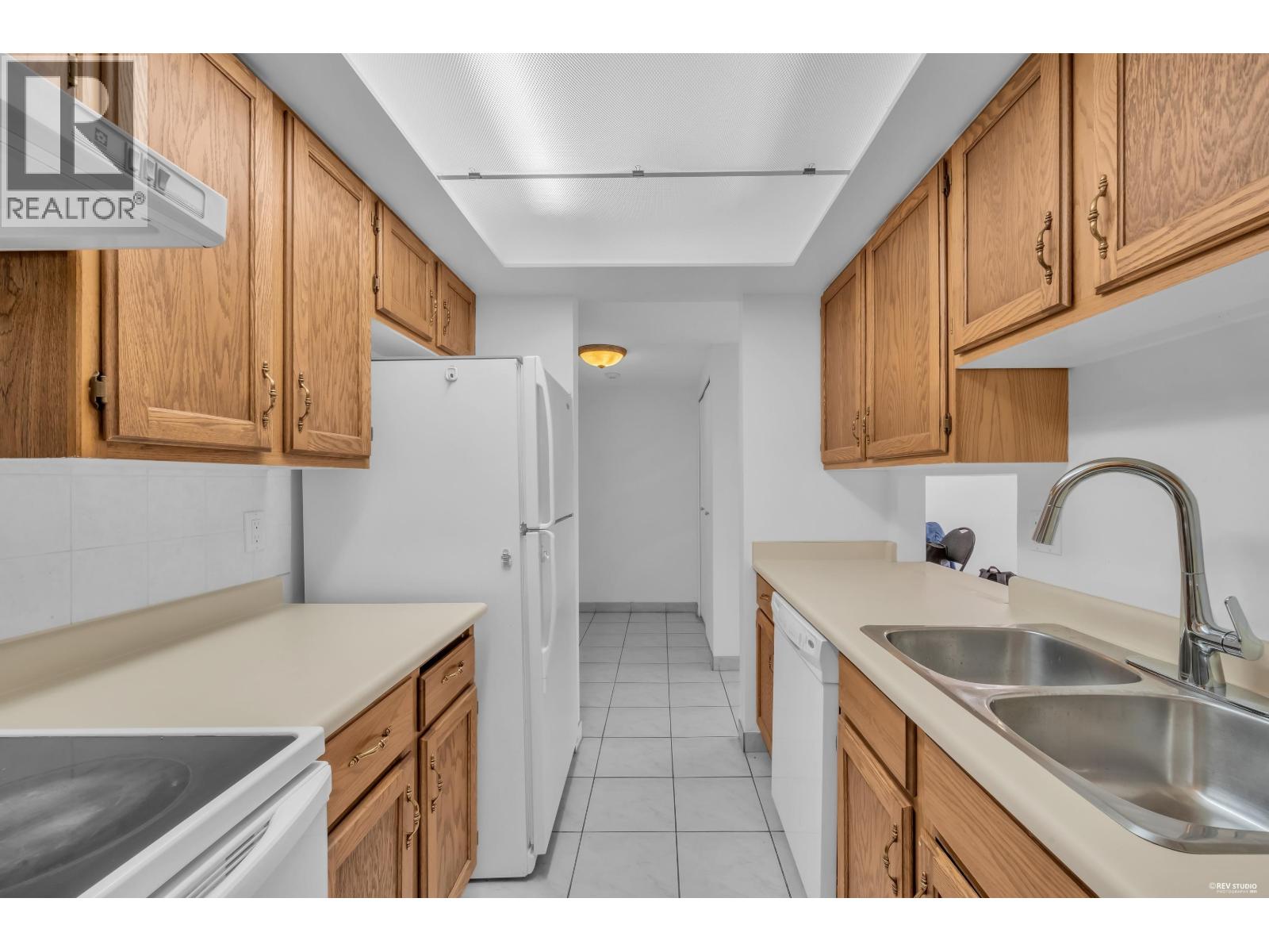 1104 6595 Willingdon Avenue, Burnaby, British Columbia  V5H 4E5 - Photo 13 - R3127638