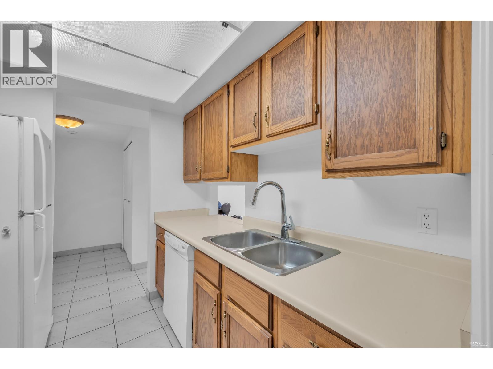 1104 6595 Willingdon Avenue, Burnaby, British Columbia  V5H 4E5 - Photo 15 - R3127638
