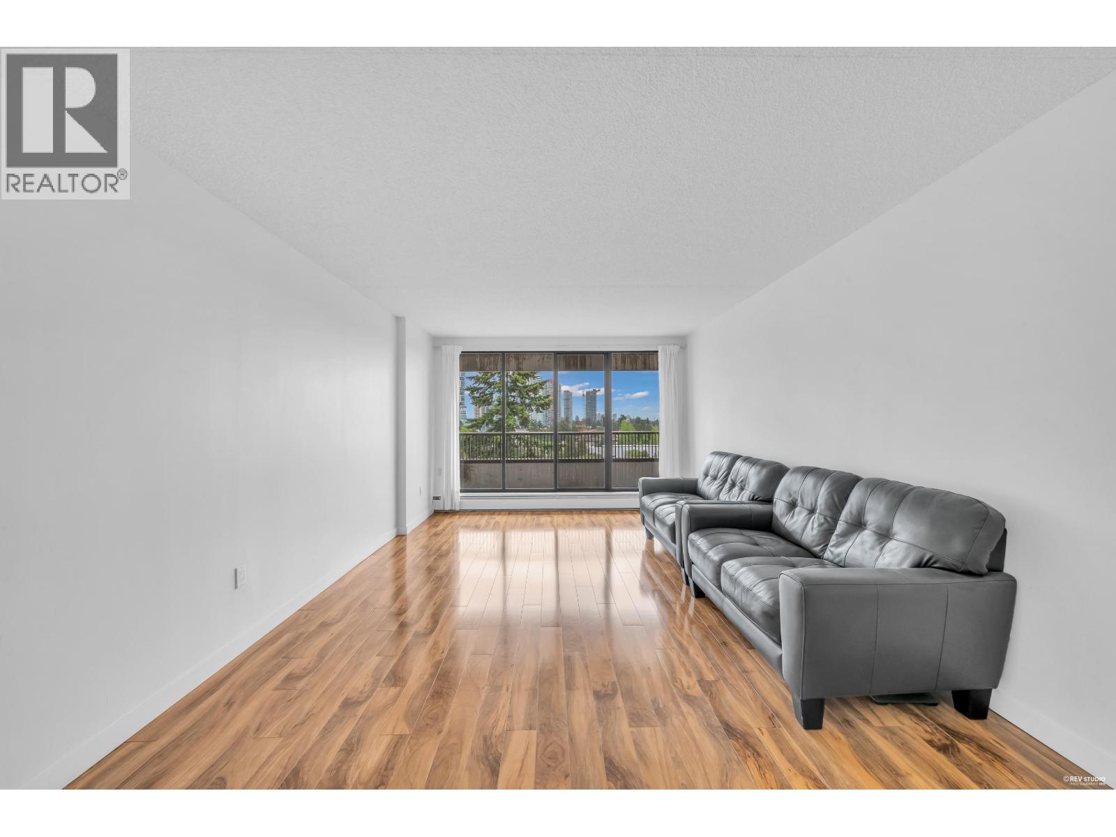 1104 6595 Willingdon Avenue, Burnaby, British Columbia  V5H 4E5 - Photo 2 - R3127638
