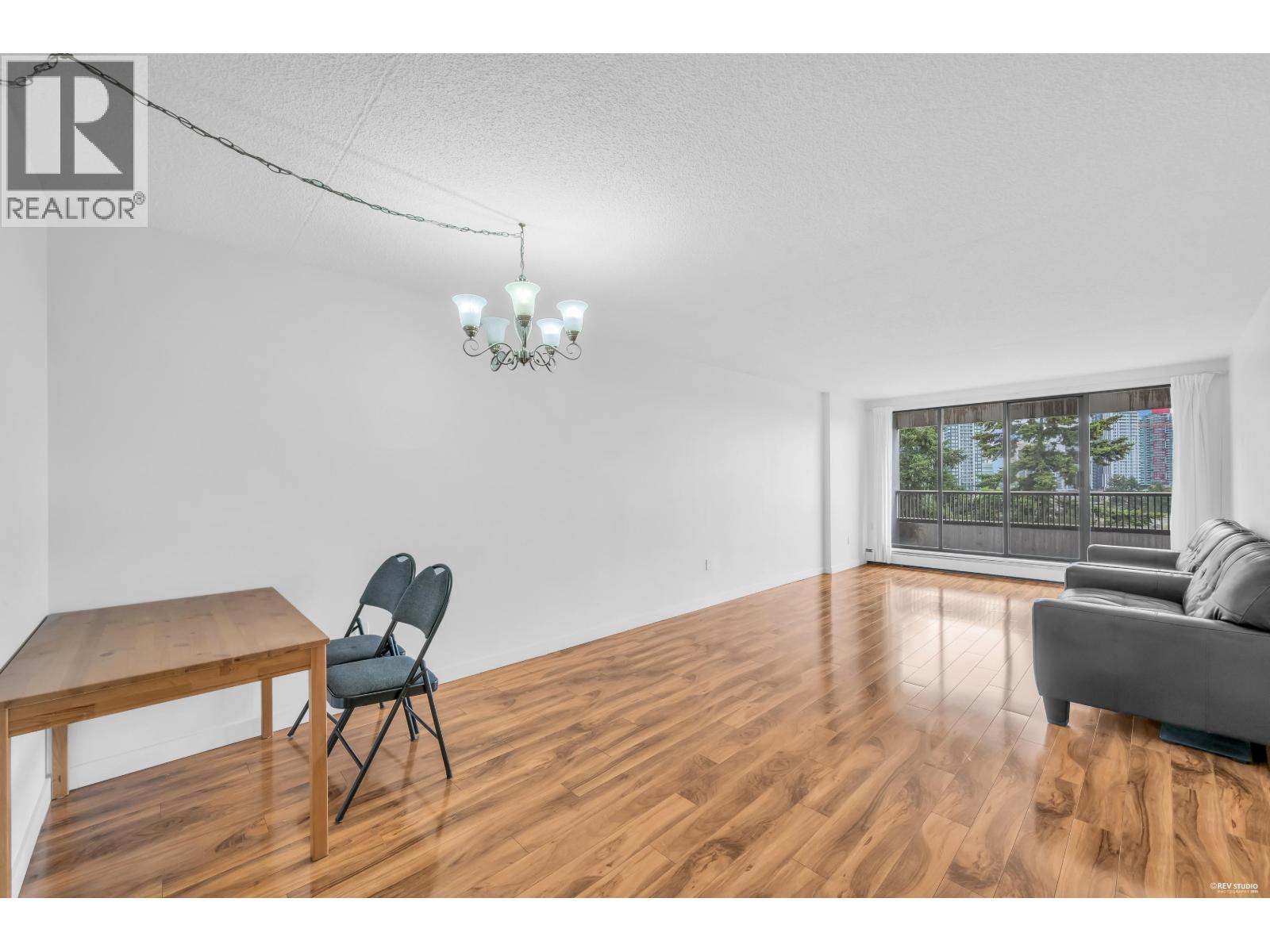 1104 6595 Willingdon Avenue, Burnaby, British Columbia  V5H 4E5 - Photo 3 - R3127638