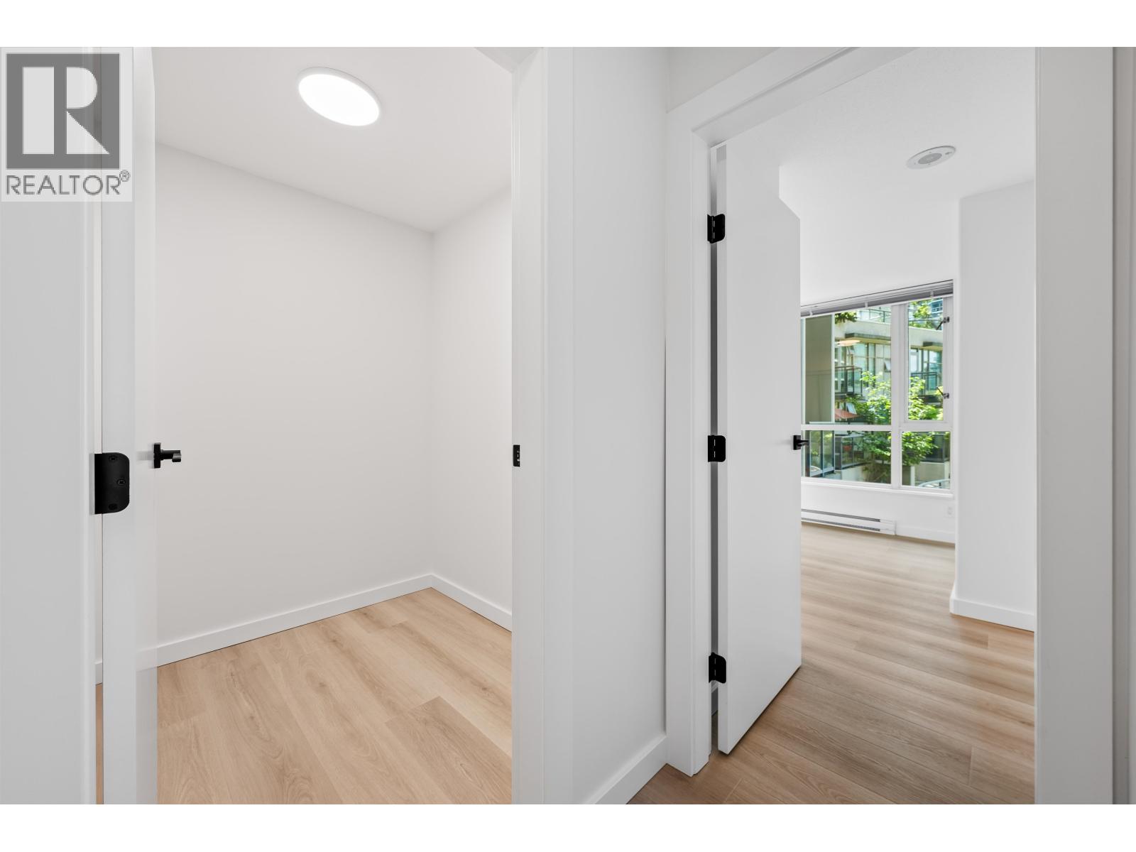 305 1328 W Pender Street, Vancouver, British Columbia V6E 4T1 - Photo 27 - R3127643
