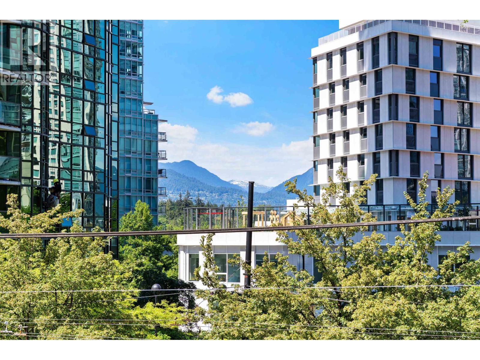 305 1328 W Pender Street, Vancouver, British Columbia V6E 4T1 - Photo 3 - R3127643