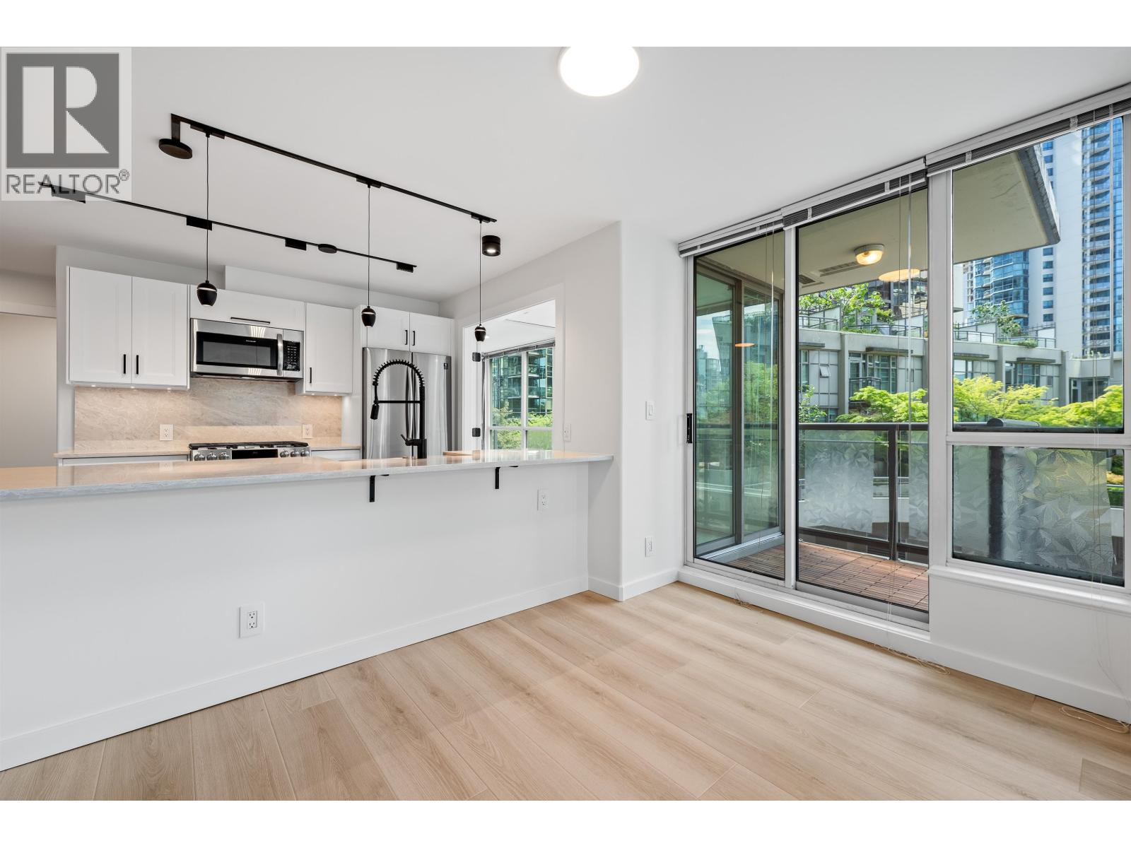 305 1328 W Pender Street, Vancouver, British Columbia V6E 4T1 - Photo 9 - R3127643