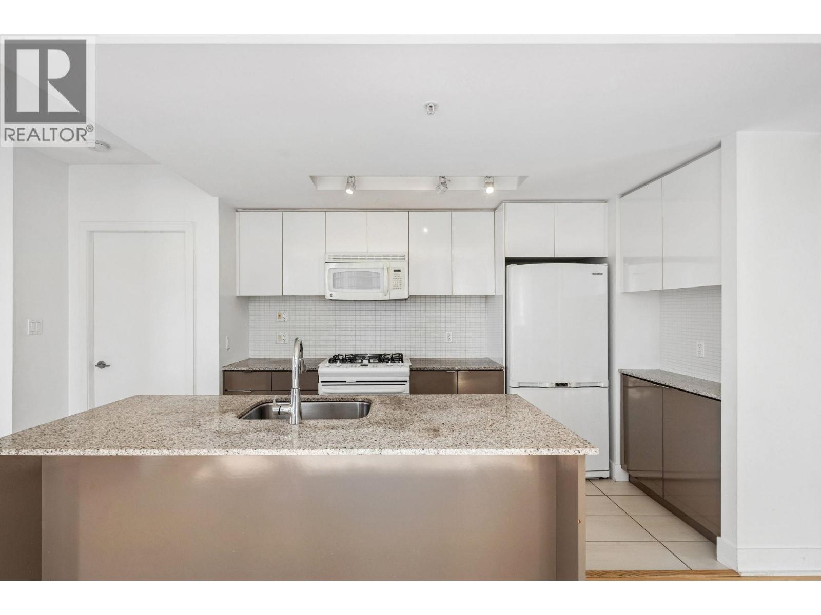 2208 4808 Hazel Street, Burnaby, British Columbia  V5H 0A2 - Photo 4 - R3127649