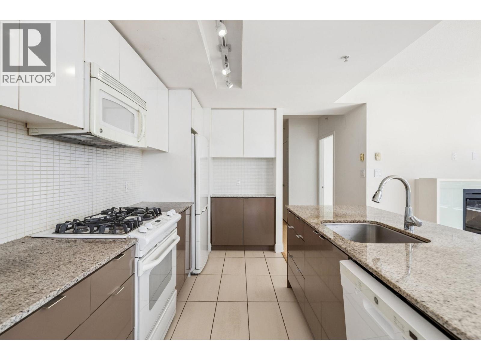 2208 4808 Hazel Street, Burnaby, British Columbia  V5H 0A2 - Photo 8 - R3127649