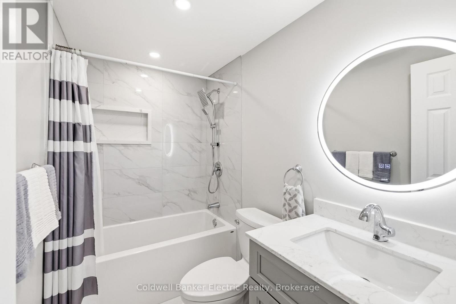 80 Plumrose Pathway, Toronto, Ontario  M1B 4B1 - Photo 18 - E13172130