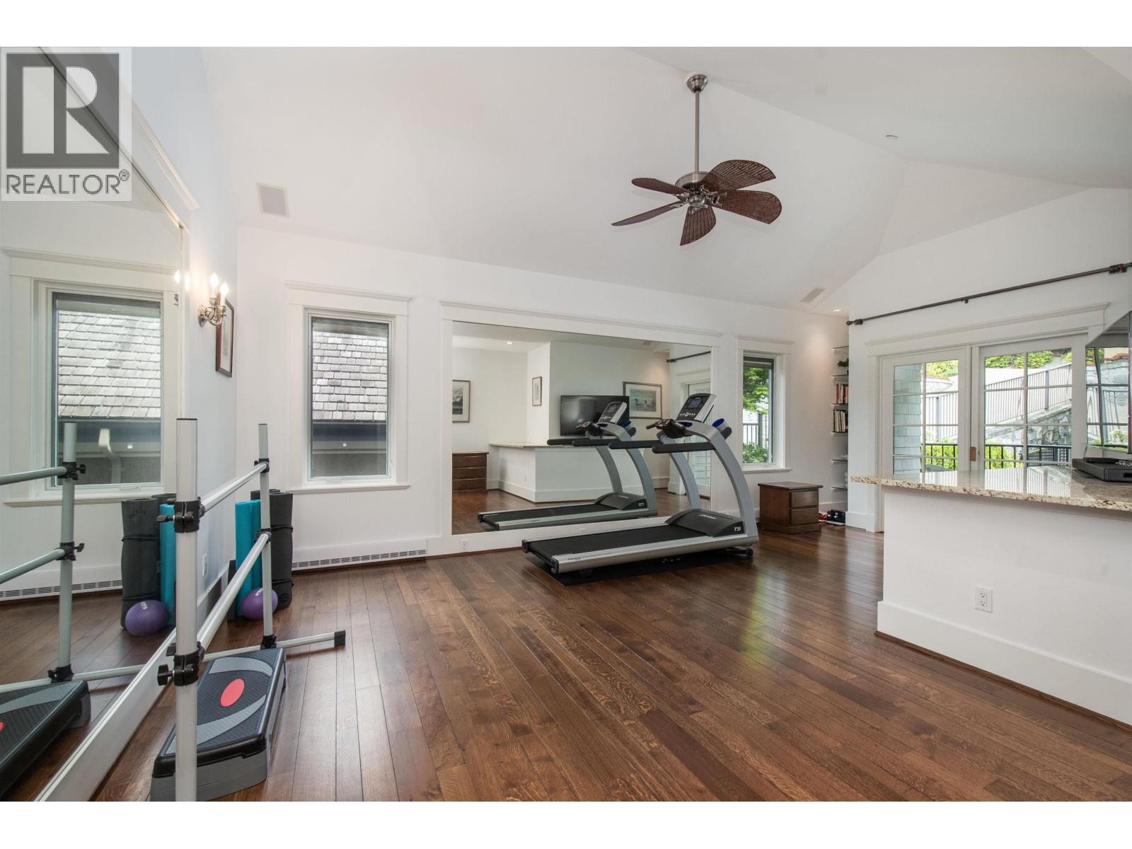8 Ocean Point Drive, West Vancouver, British Columbia  V7W 3G7 - Photo 23 - R3127651