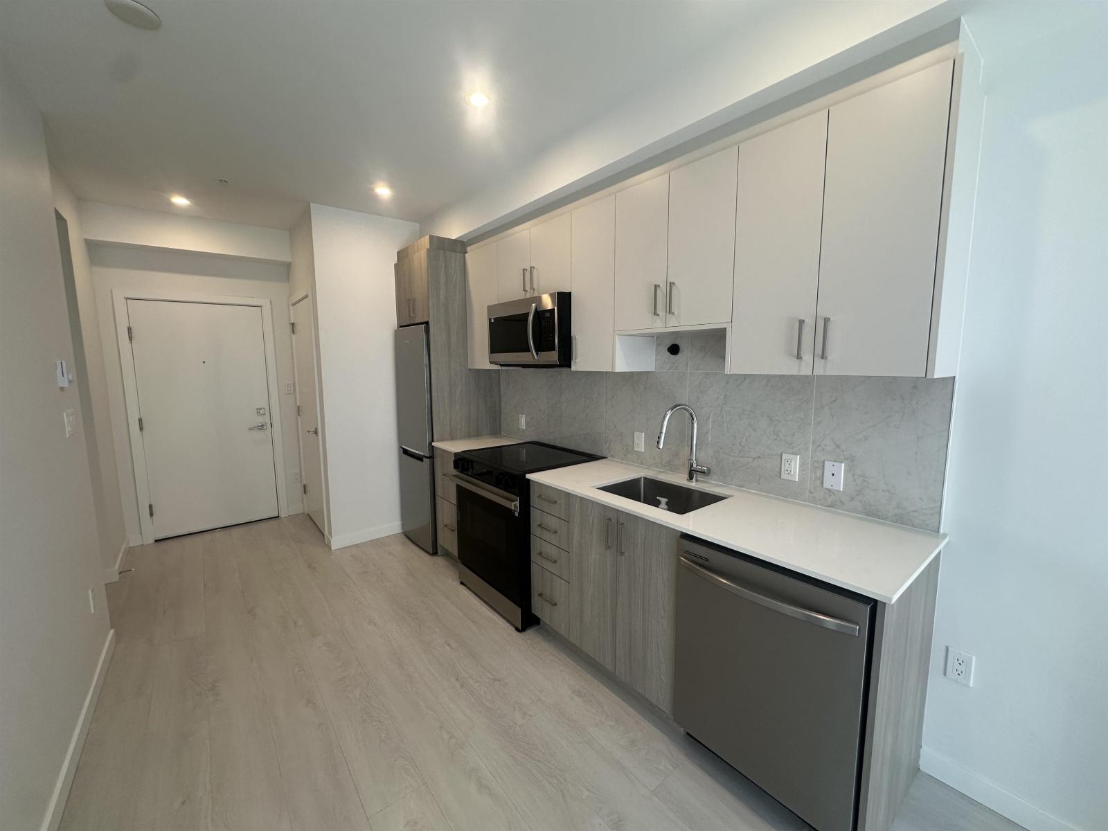 W111 13838 108 Avenue, Surrey, British Columbia  V3T 0T8 - Photo 4 - R3127655