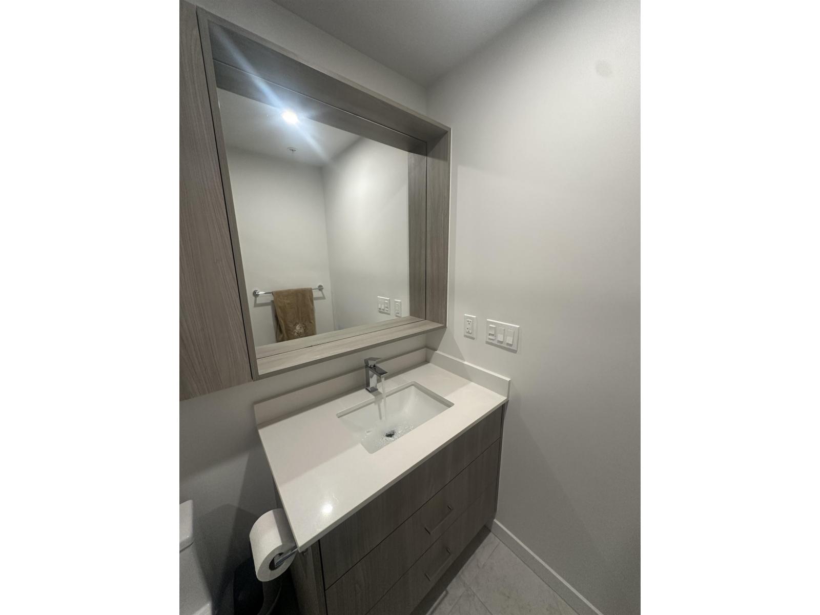 W111 13838 108 Avenue, Surrey, British Columbia  V3T 0T8 - Photo 9 - R3127655